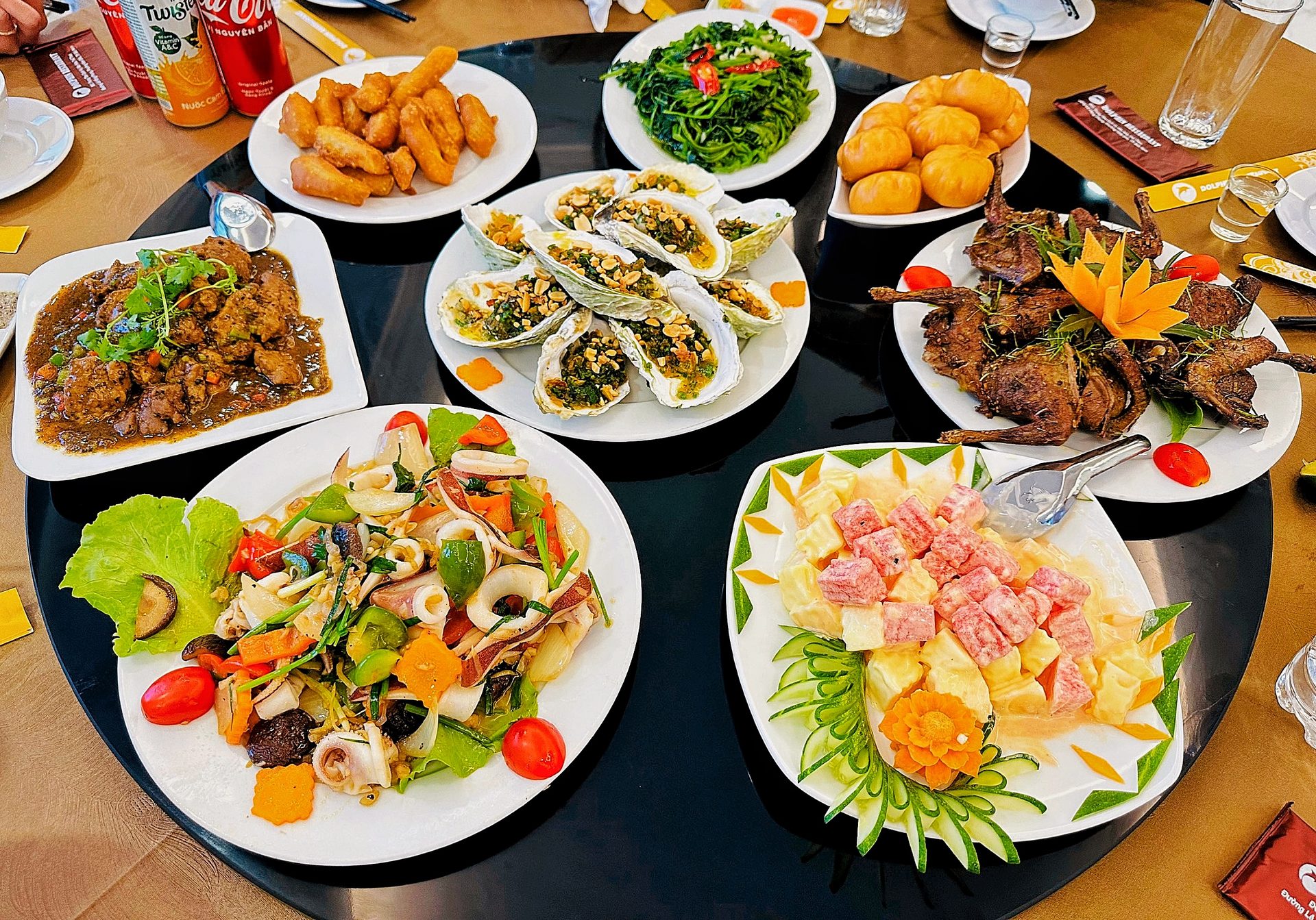 Nhà hàng ẩm thực